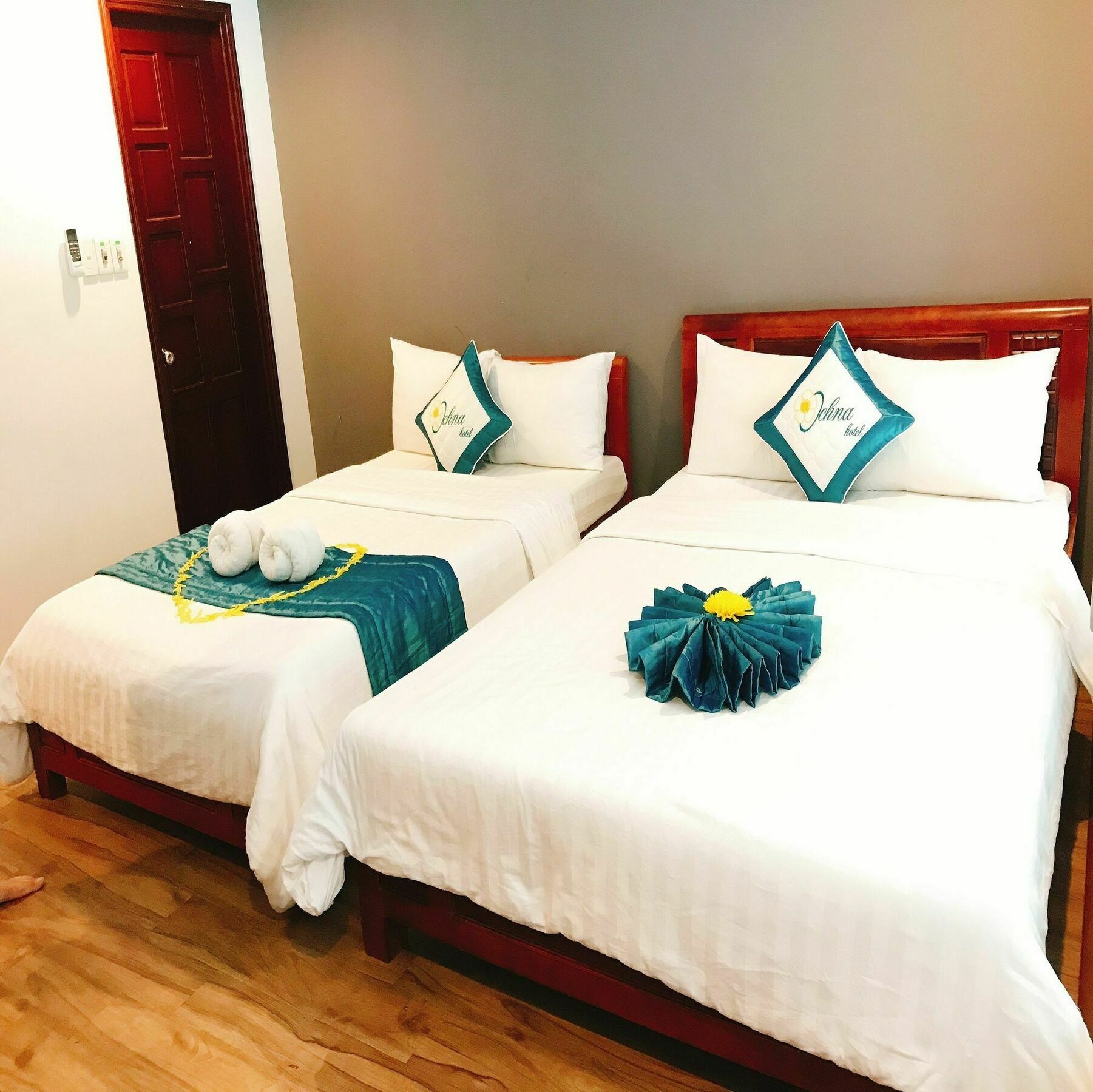 Khach San Gia Tot Da Nang Peaceful Hostel Экстерьер фото